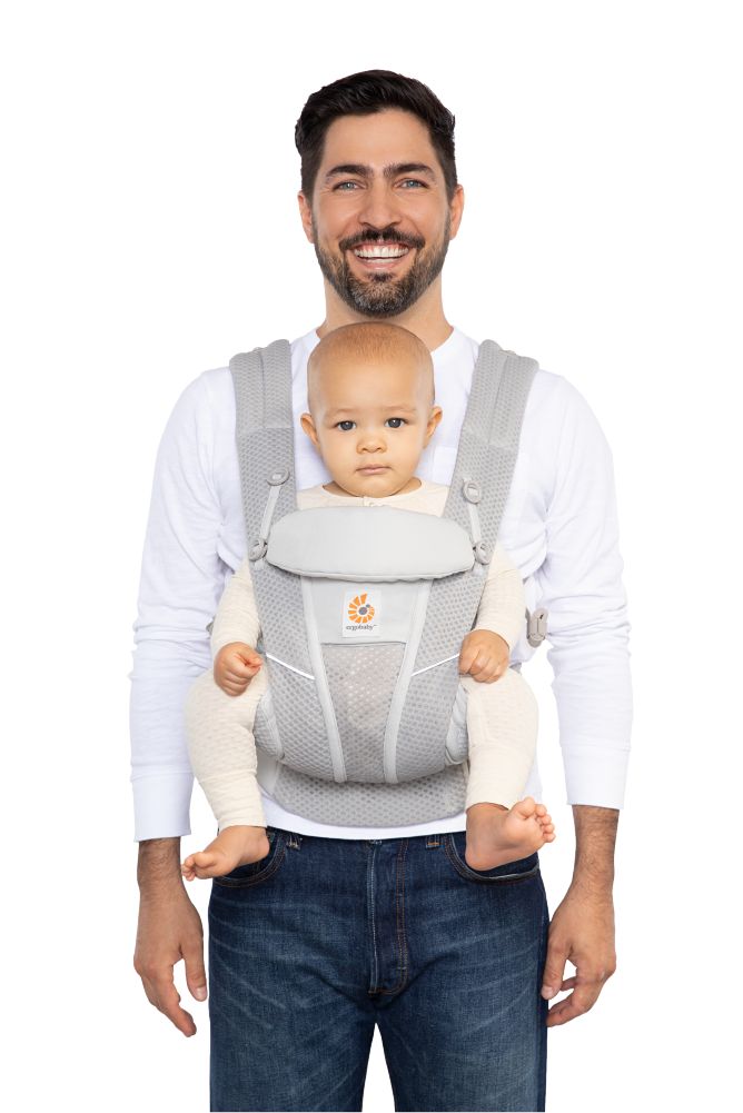 Omni Breeze carrier outward facing carry photo